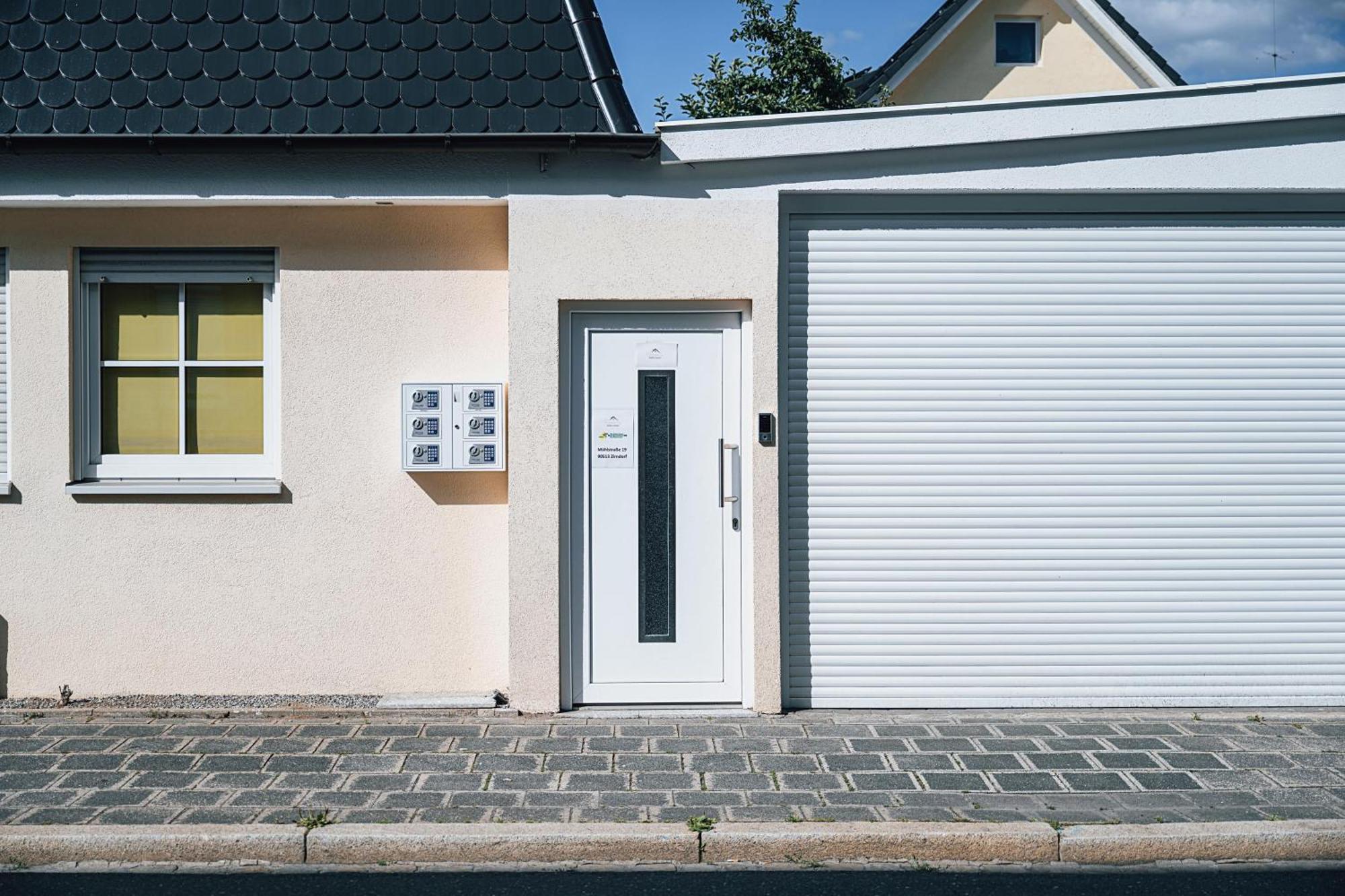 Ferienwohnung Schleicher Mit Klimaanlage Zirndorf Exterior foto